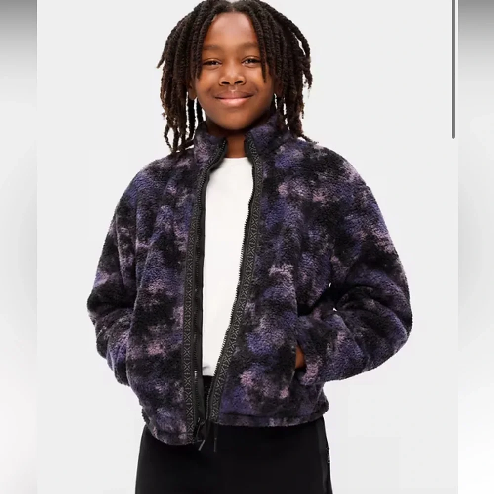 Old Navy Kids Size 10-12 NWT Printed Sherpa Zip Jacket for Boys